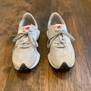 New Balance 327, Men’s Size 9